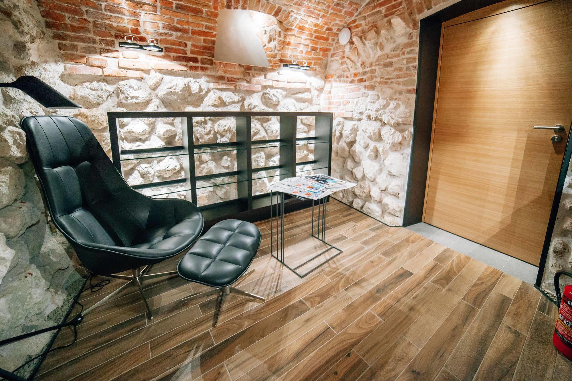 Modern Apartment By Wawel Castle 克拉科夫 外观 照片